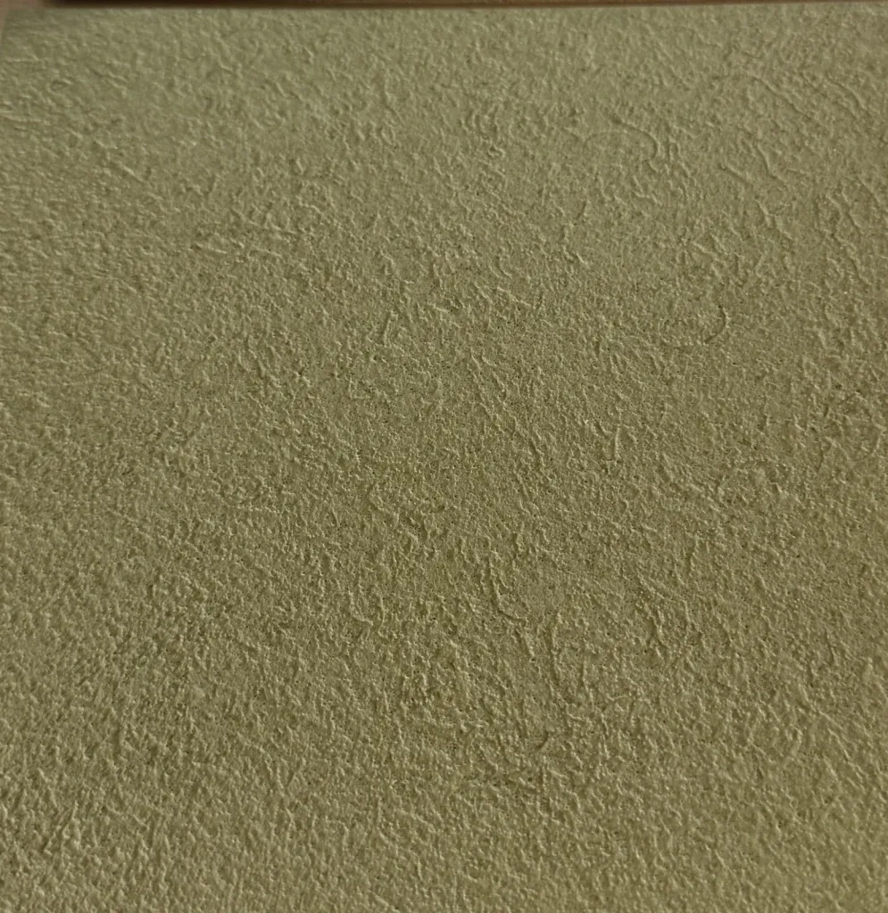Structuur beton ciré in tint Olijf
